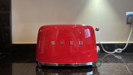 Smeg TSF01 toaster review