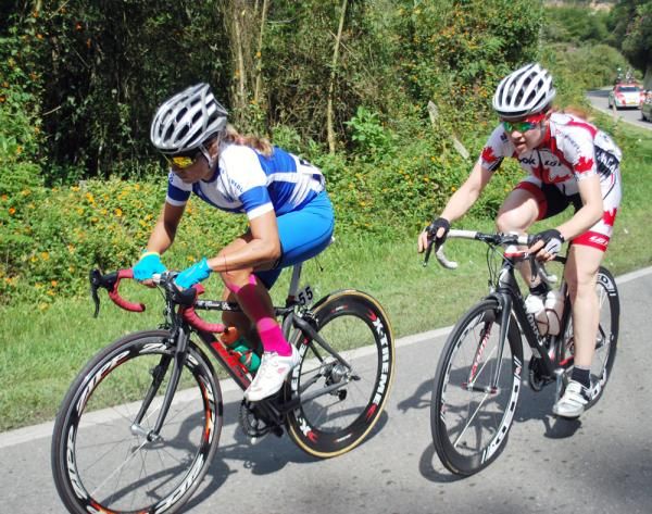 The decivise breakaway was comprised of Evelyn Garcia (El Salvador) and Clara Hughes (Canada).
