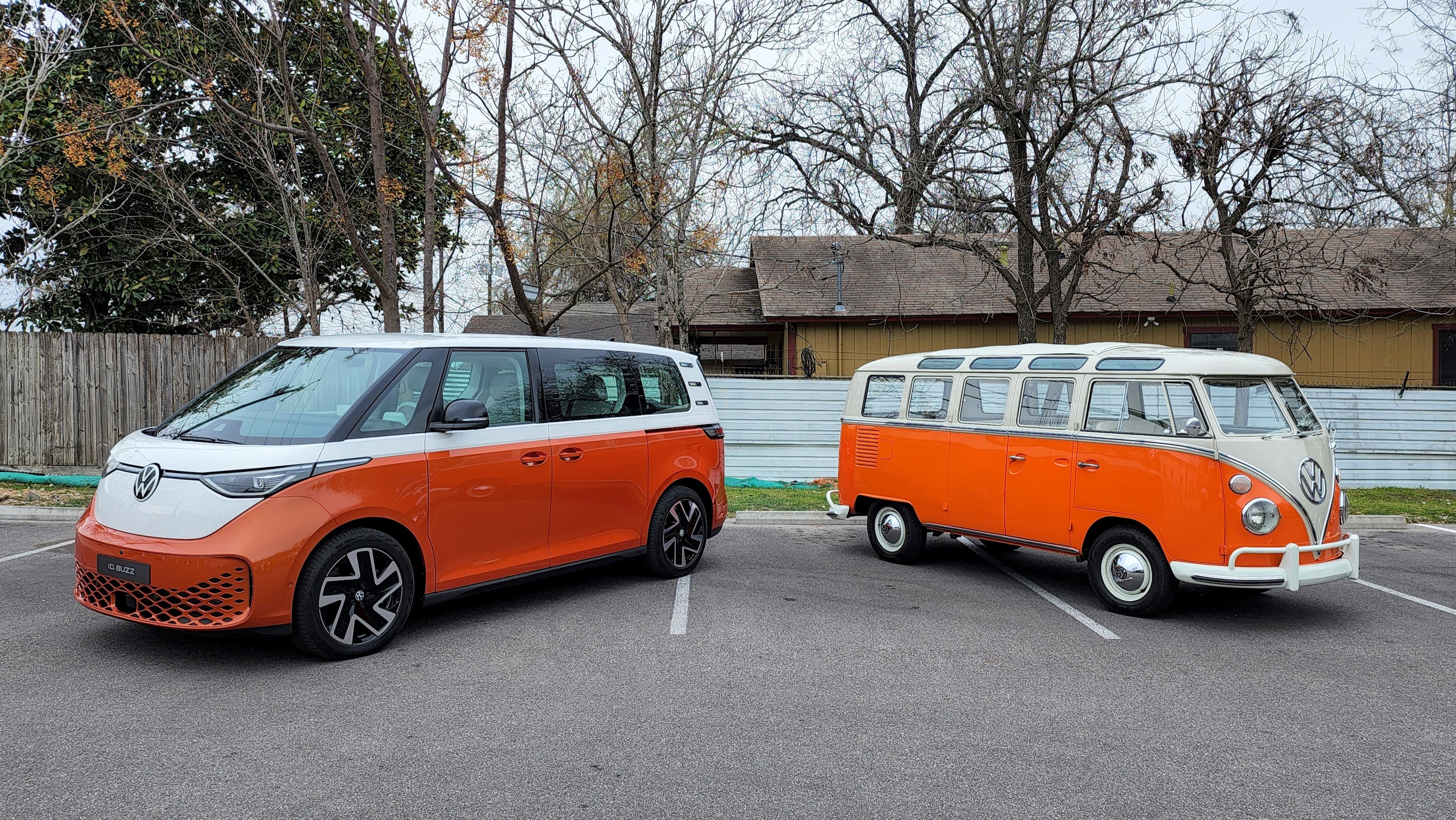 The new ID Buzz alongside the original VW Camper van