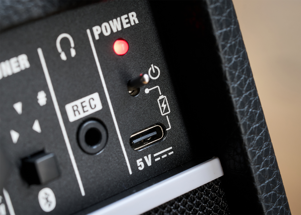 An image of the Boss Katana-Mini X amp