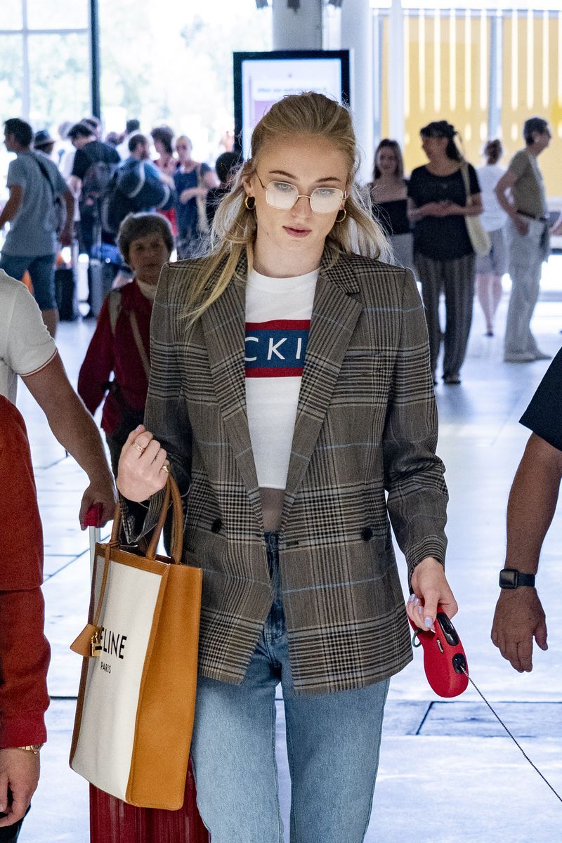 sophie turner and joe jonas sighting in avignon