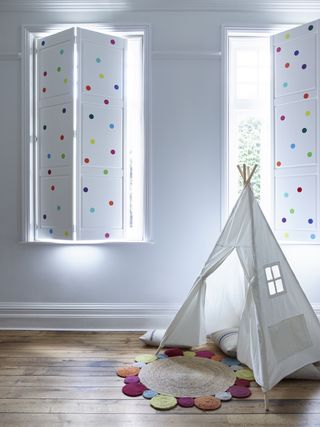 How to design a kid's room: Shutters decorated with colourful polka dots by Shutterly Fabulous