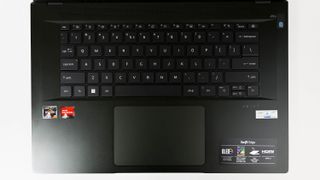 Acer Swift Edge (SFA16-41-R7SU)