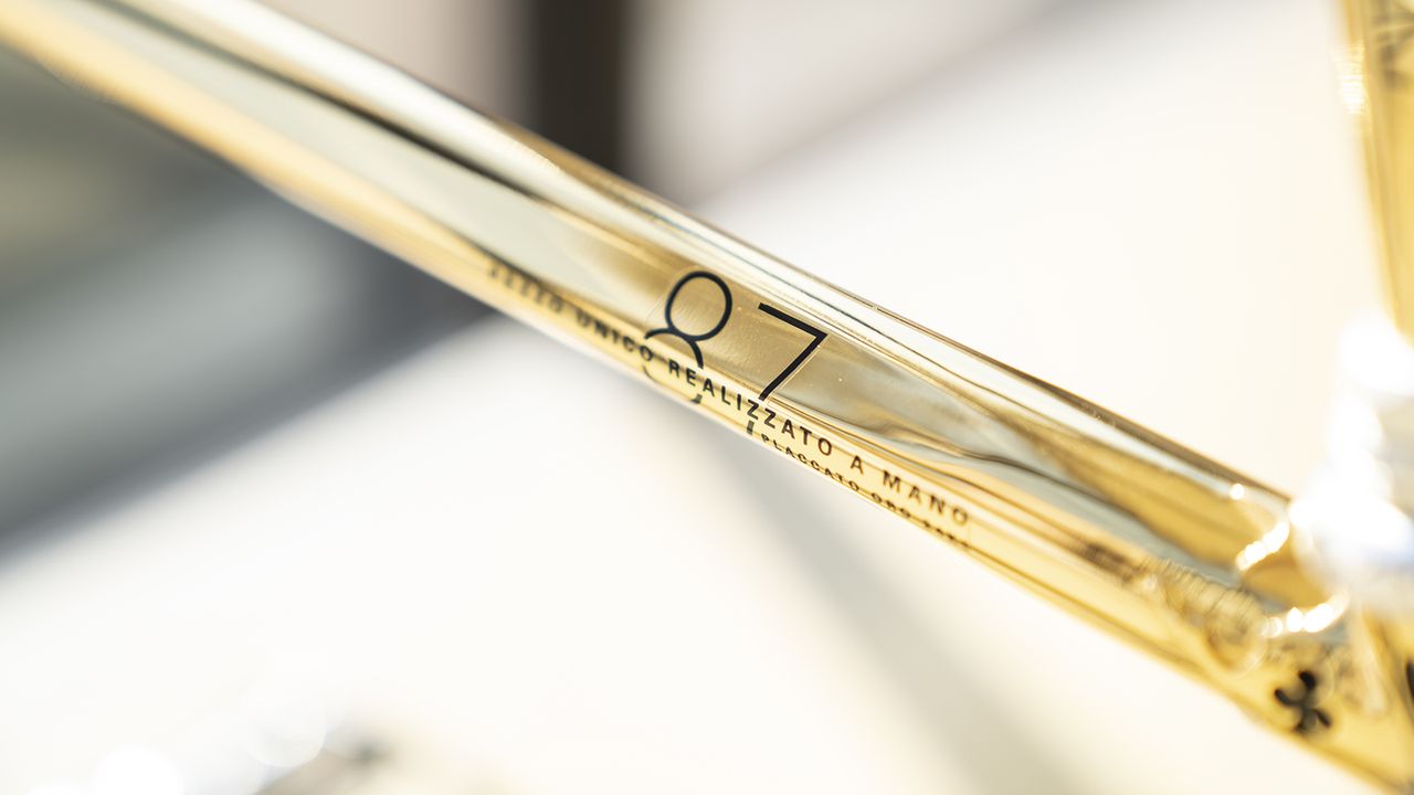 Another look at the top tube detailing