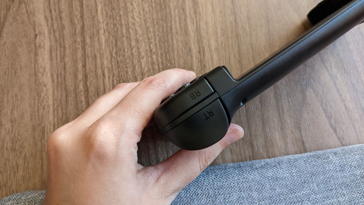 Gamesir X2 Pro triggers closeup