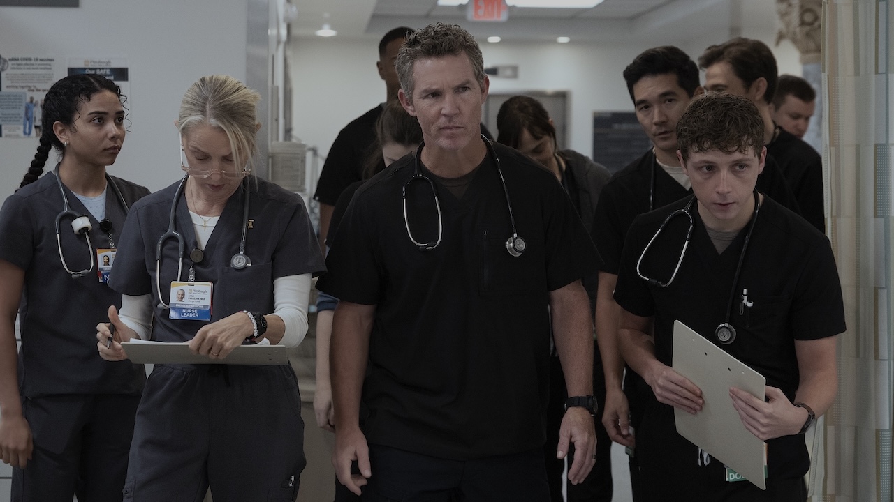 Abbot leading the night shift into the ED in The Pitt 213