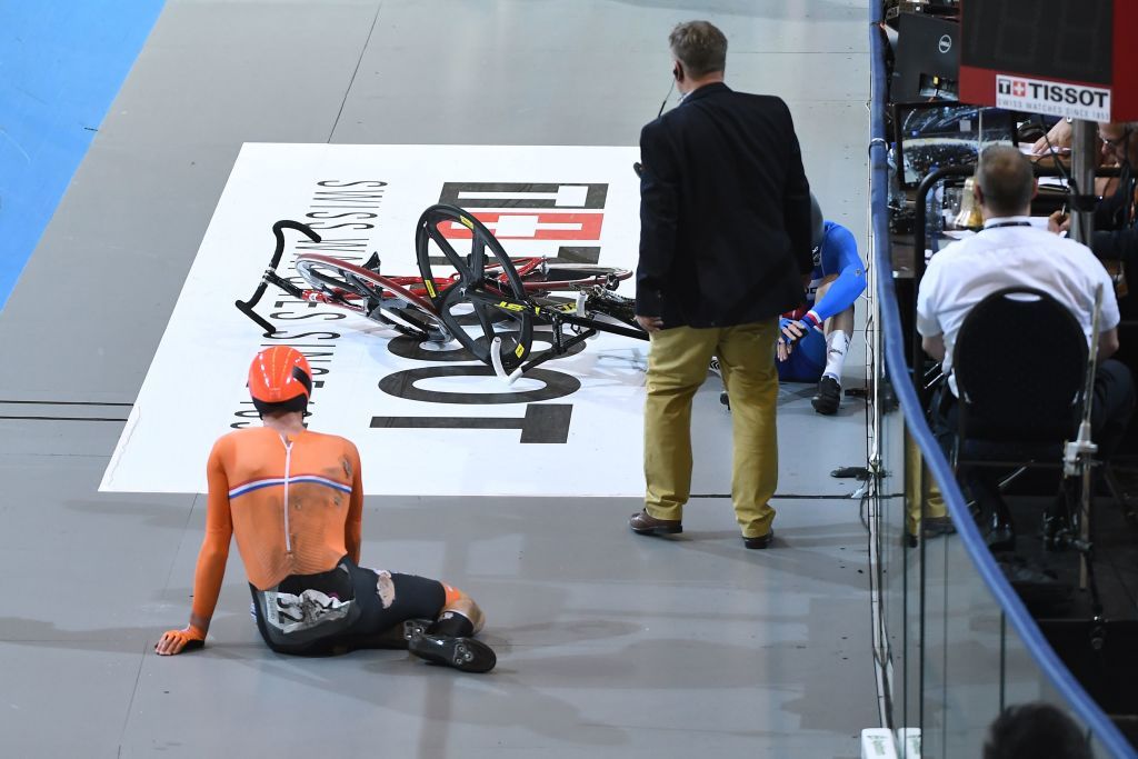 Peter van Schip (Netherlands) crashed in the Omnium