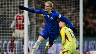 Chelsea's Argentinian midfielder #49 Alejandro Garnacho celebrates scoring the team's first goal during the English League Cup semi-final first leg football match between Chelsea and Arsenal at Stamford Bridge, in London on January 14, 2026. 