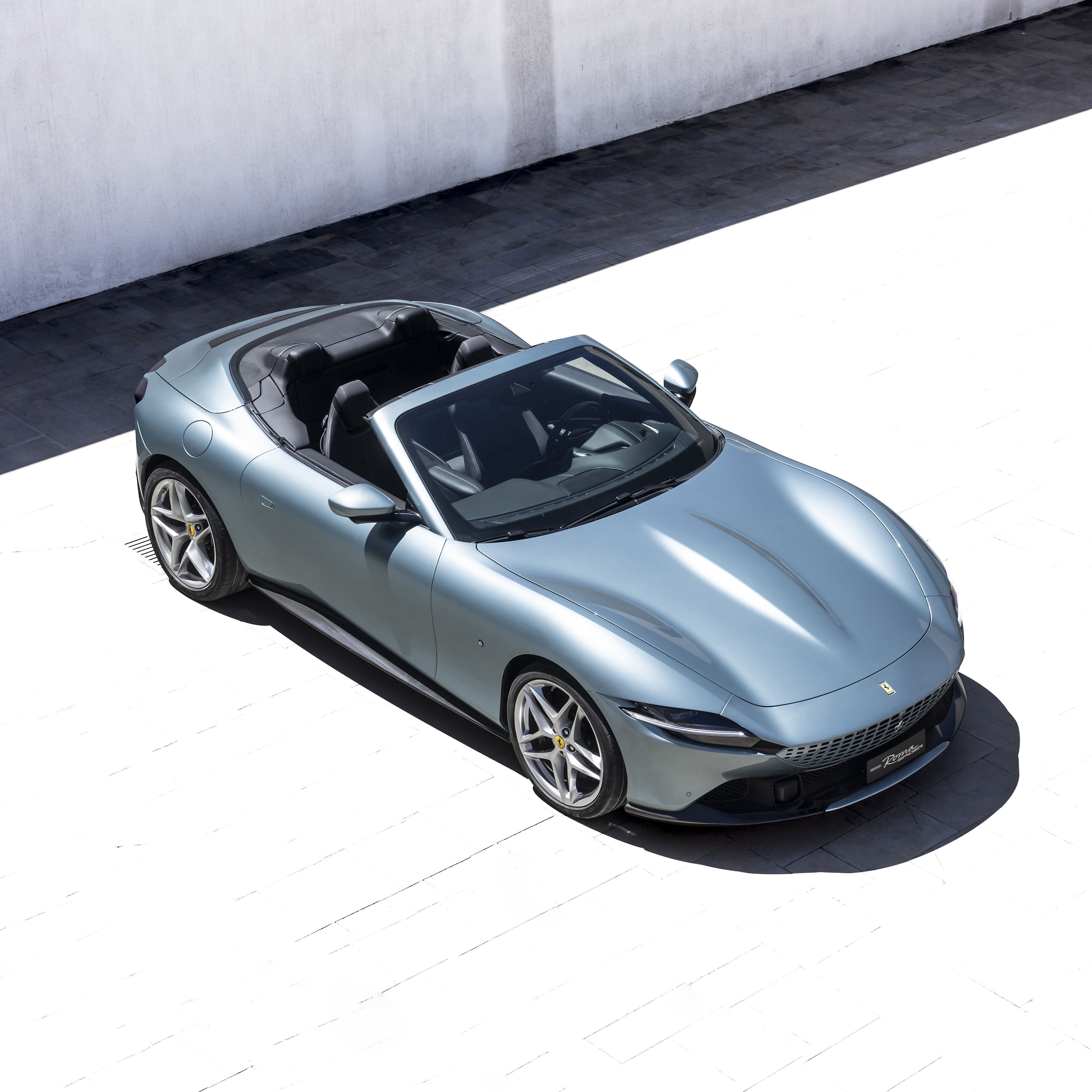 Ferrari Roma Spider from above