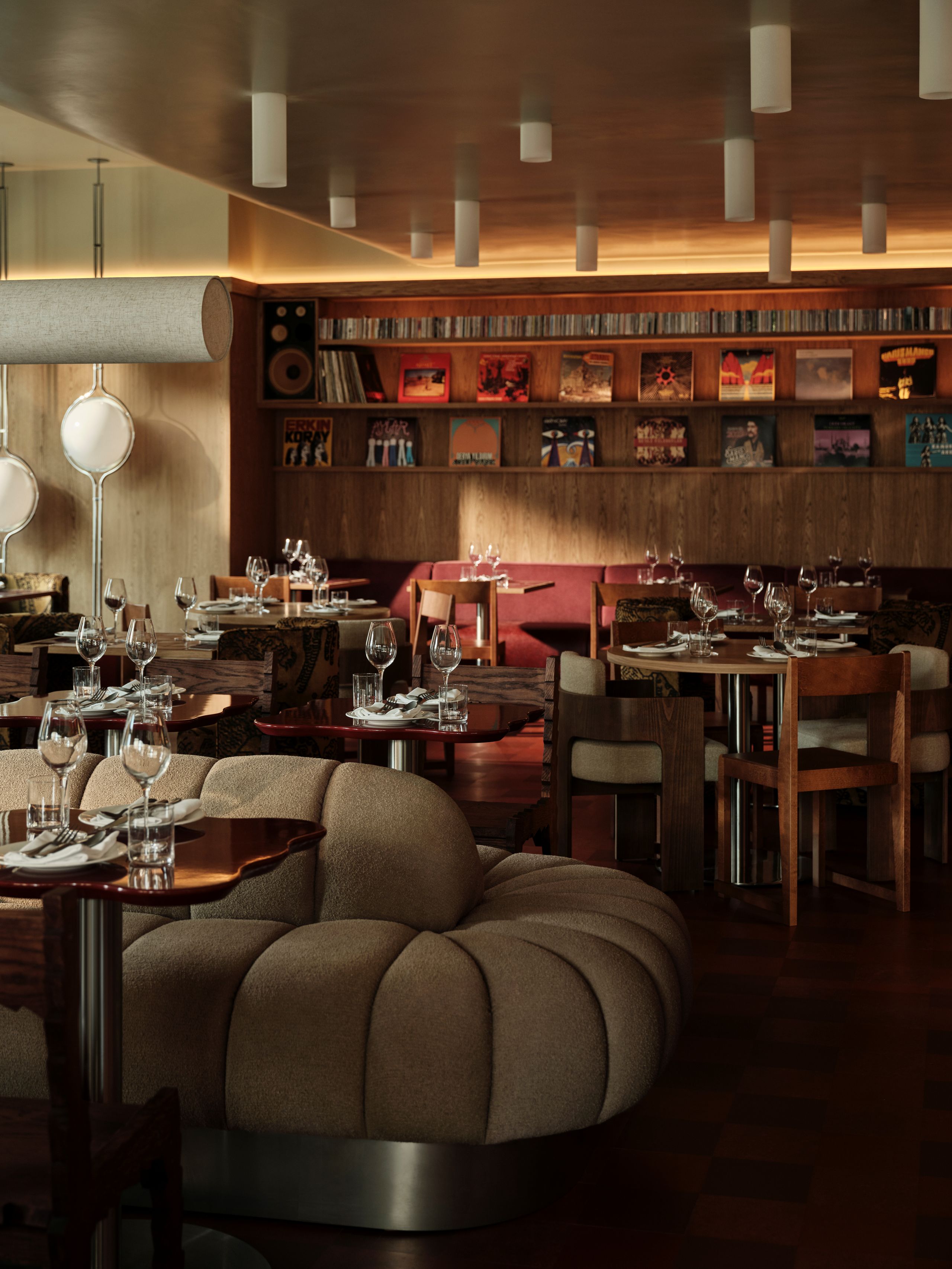 A Real Hidden Gem — This New Hard-to-Find Turkish Restaurant in Canary Wharf Has Possibly My Favorite Take on 70s Revival Interiors