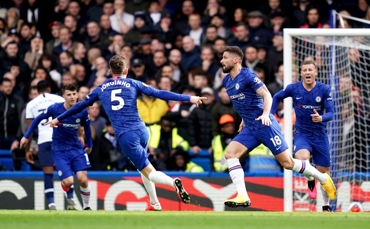 Chelsea Hold On To Beat Spurs After More VAR Controversy | FourFourTwo