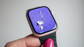 Apple Watch Series 9 met Snoopy-wijzerplaat