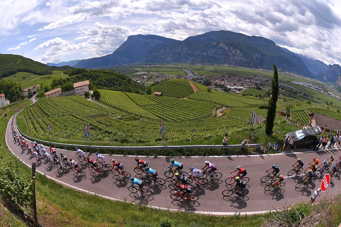 The Giro d'Italia peloton