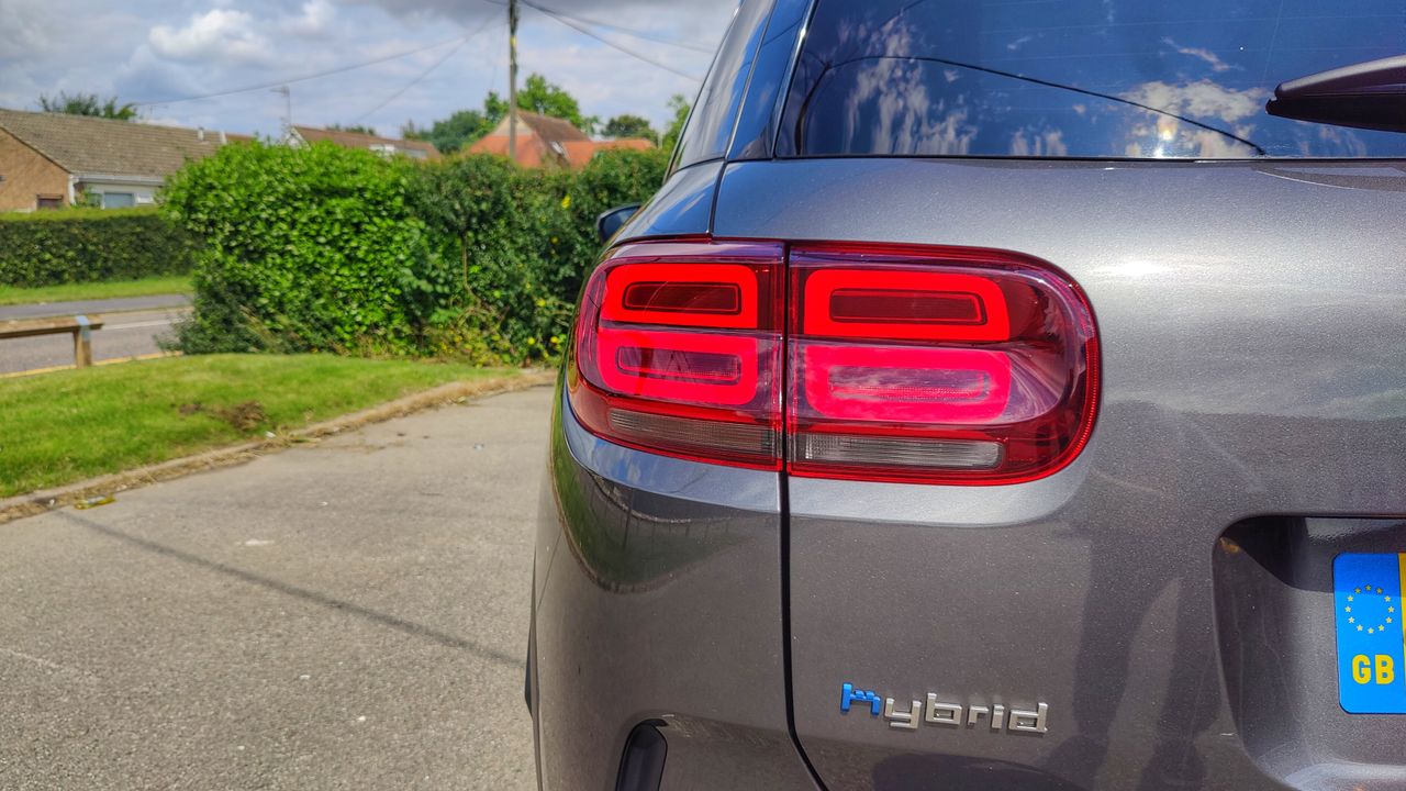Close-up of tail light block on Citro&euml;n C5 AirCross