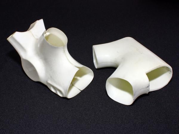 Felt's new InsideOut construction process features internal polyurethane molds that can produce far better surface finishes and detail than with standard nylon bladders alone.