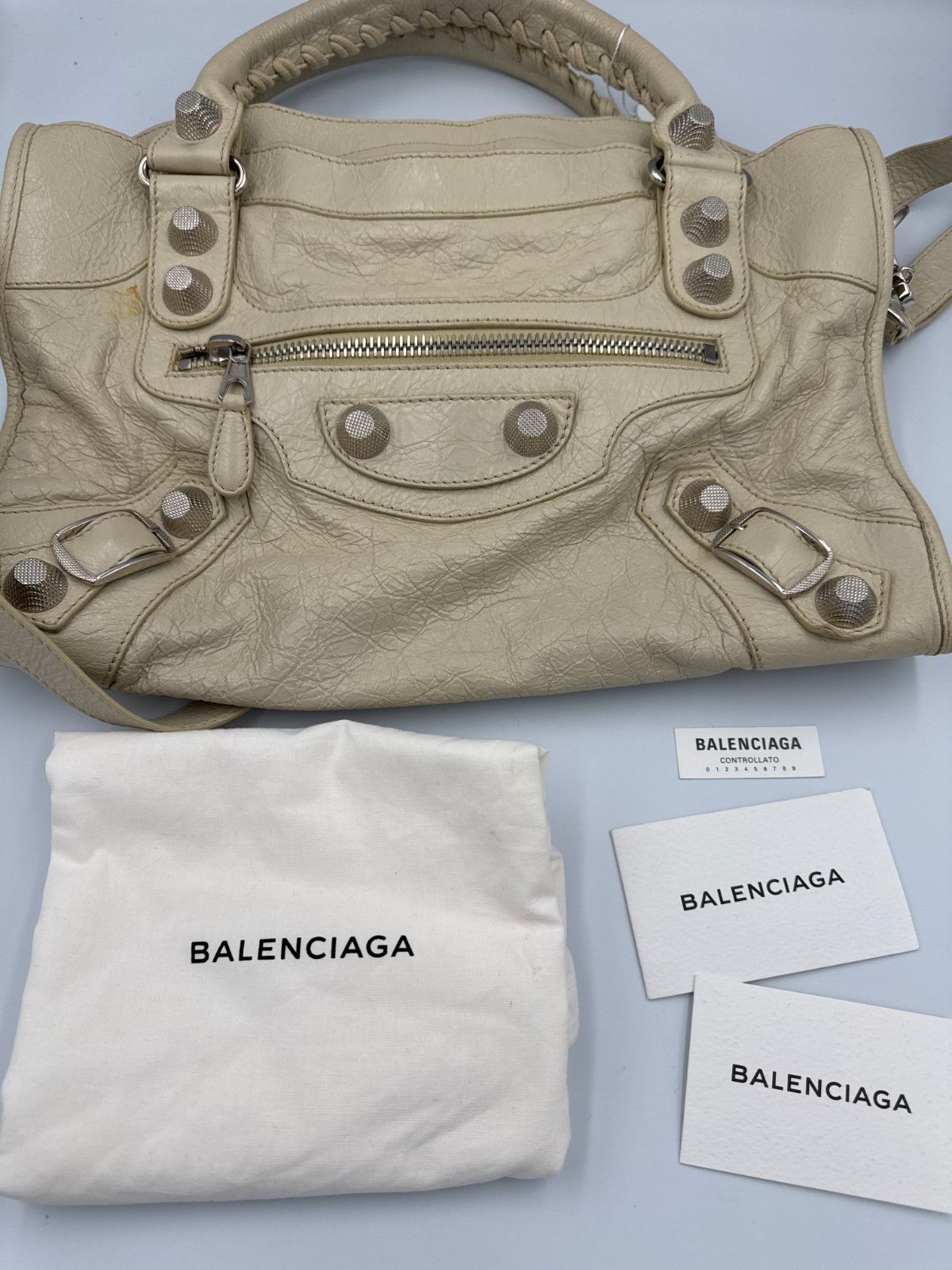 Balenciaga Giant City Handbag Beige Color With Shoulder Strap Dust Bag Nnbx08