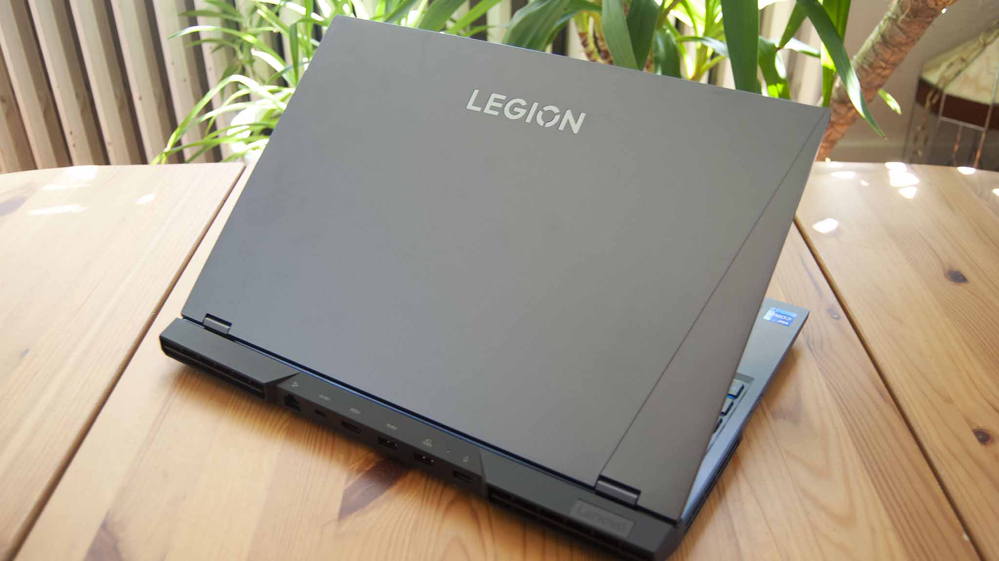 Lenovo legion 5 pro i7. Lenovo Legion 5 Pro. Lenovo Legion 5 белый. Lenovo Legion 5i Pro Gen 7. Lenovo Legion 5 Pro Gen 7.