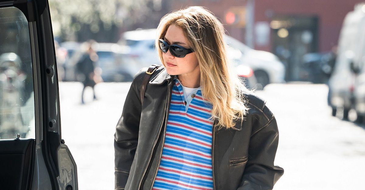 The Elegant Flat-Shoe Trend to Wear With Low-Rise Jeans The Elegant Flat-Shoe Trend to Wear With Low-Rise Jeans