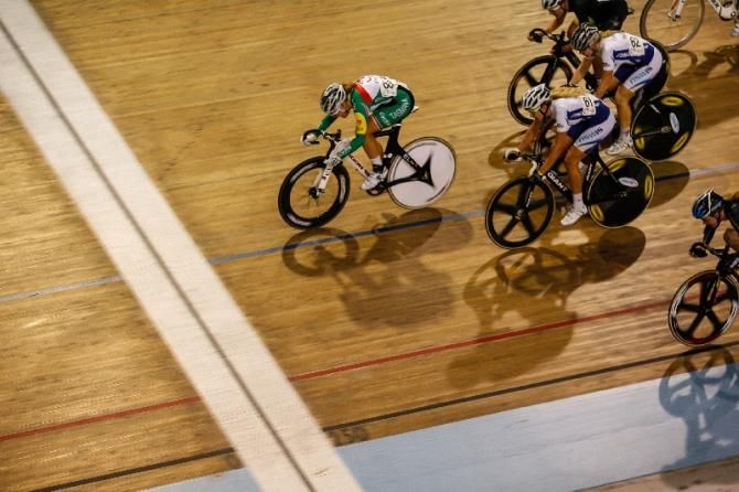 Action from the junior women's scratch race