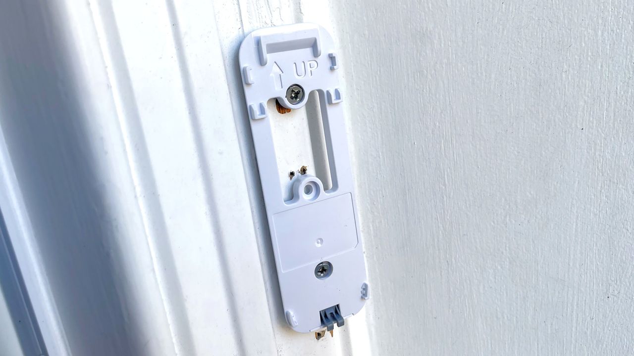 Blink Video Doorbell angled mounting plate on door frame