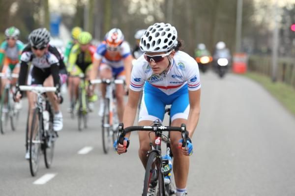 Elizabeth Armitstead (AA Drink) was watching out for attacks