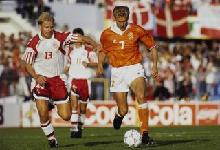 Henrik Larsen and Dennis Bergkamp