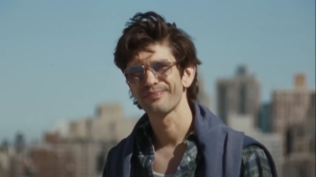 Ben Whishaw in shades as Peter Hujar in Peter hujar&#039;s Day