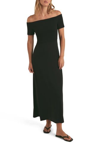 The Genevieve Off the Shoulder Maxi Dress