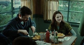 Charlie eating at the diner in Twilight