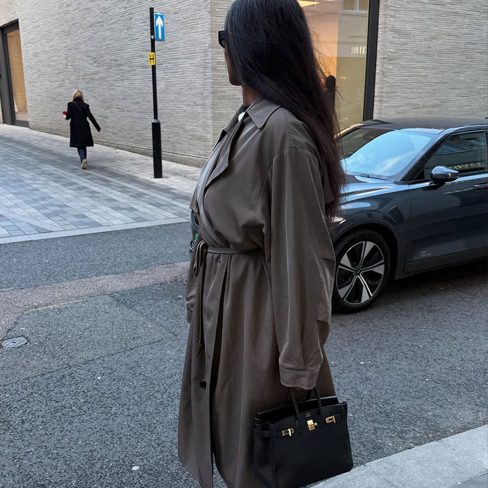 The Zara men's sweater a London fashion girl wears to look chic