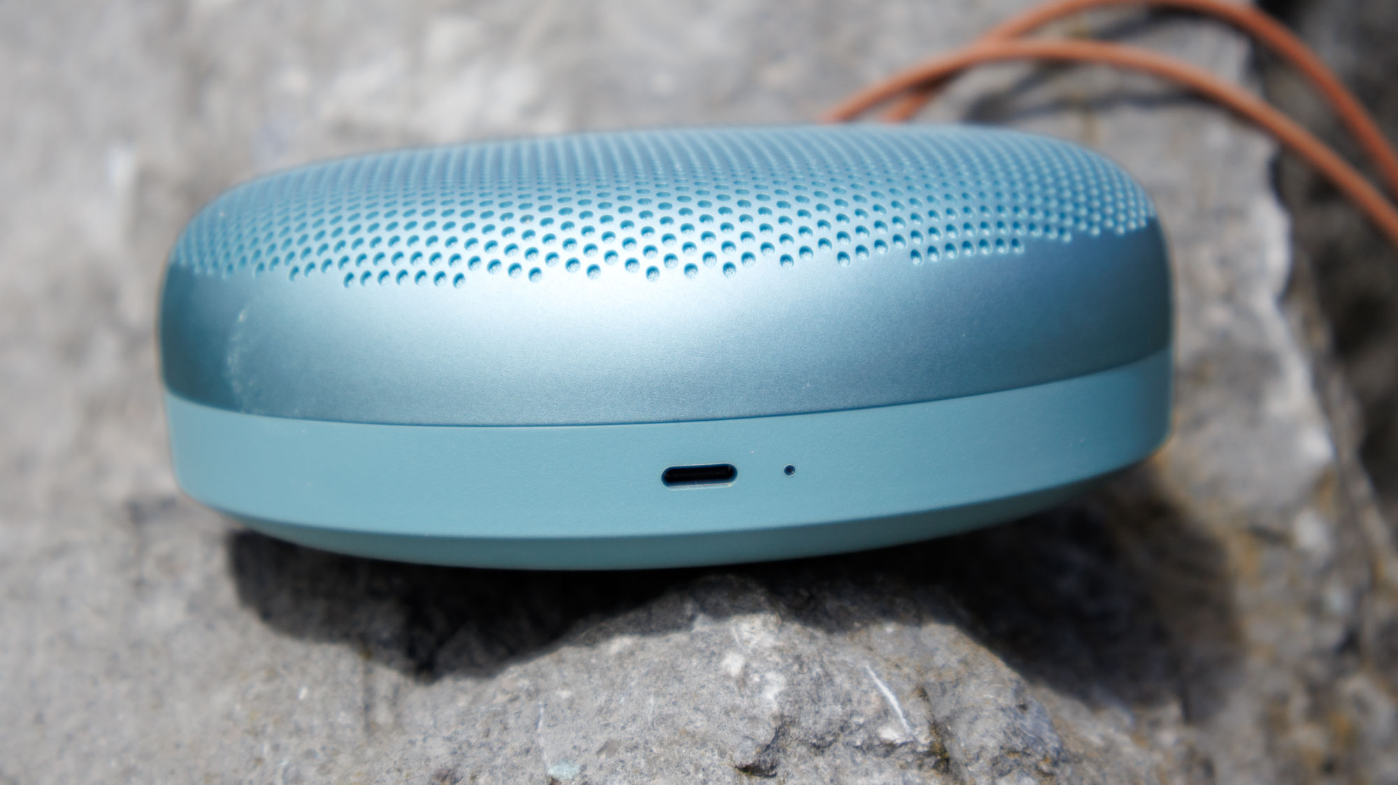Bang & Olufsen Beosound A1 3rd gen