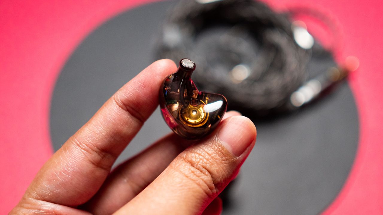Fiio FX15 IEM review