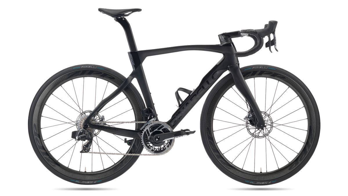 Pinarello Dogma F12 Disk in black on black
