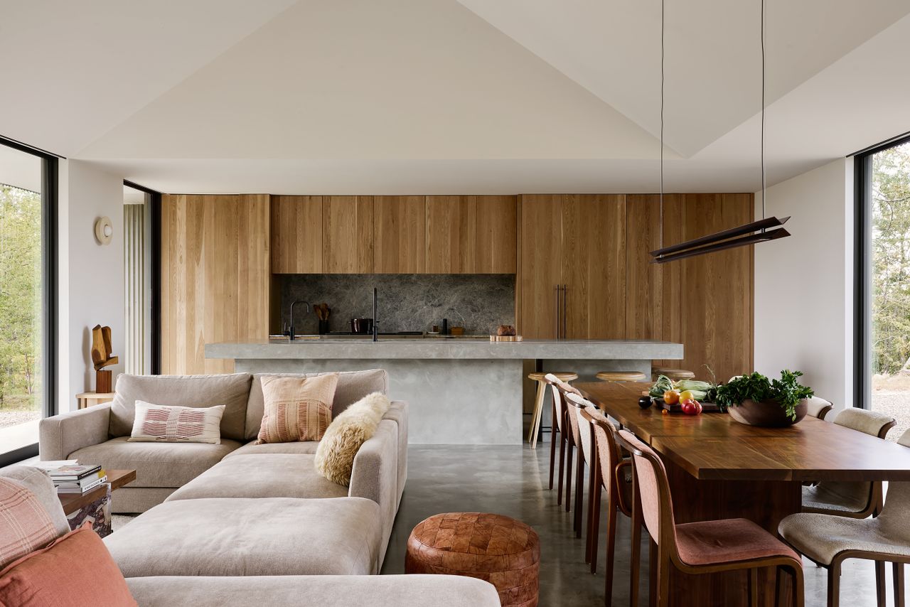 tranquil interiors of Catskills home