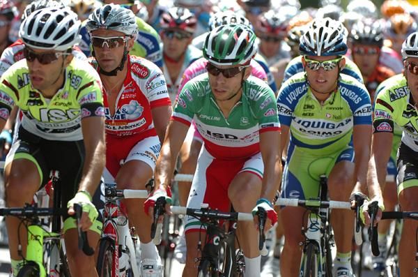 Italian champion Giovanni Visconti (ISD-Neri) put his team on the front.