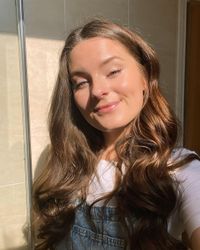 Tori Crowther's avatar