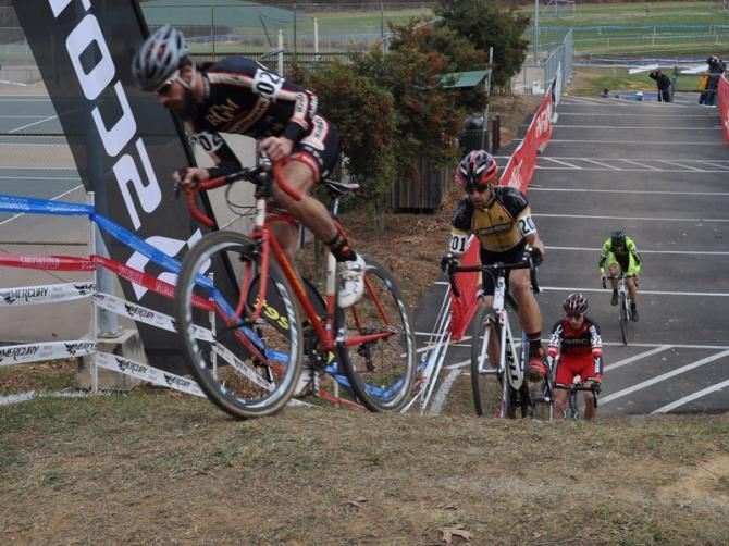 Dan Timmerman (Richard Sachs - RGM Watches - Radix) leads the four-man lead group over the wall.