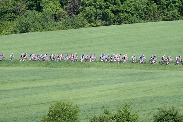 The peloton riding through another picturesque day.