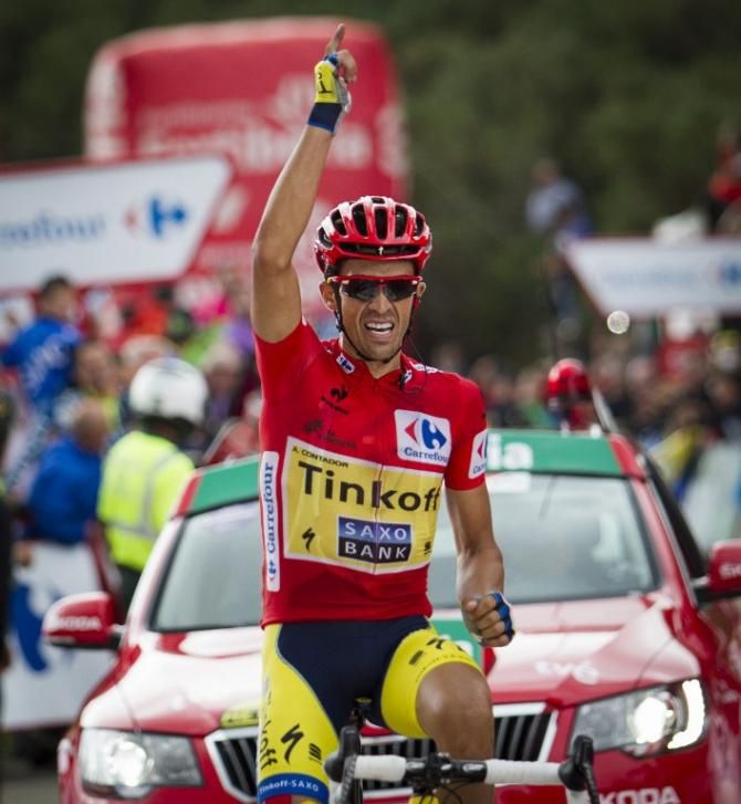 Alberto Contador celebrates victory atop La Farrapona at the 2014 Vuelta a Espa&ntilde;a.
