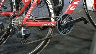 We've managed to take a close look at SRAM's all-new 12-speed Red eTap groupset at this year's edition of the Tour Down Under