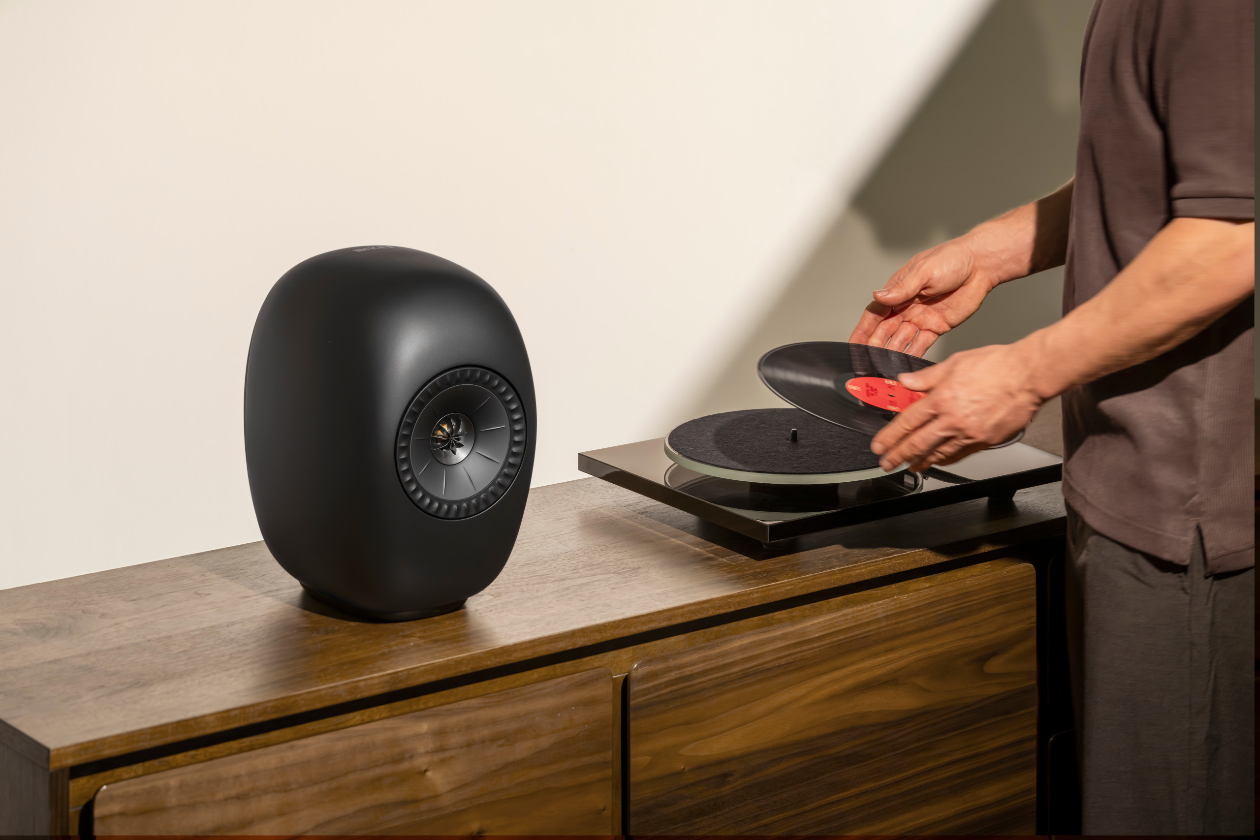 KEF LS LUXE wireless speakers