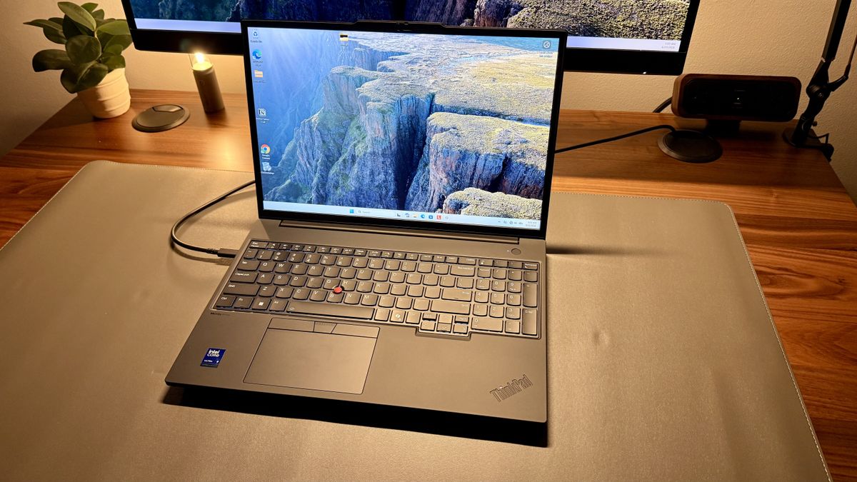 Lenovo ThinkPad P16v Gen 3