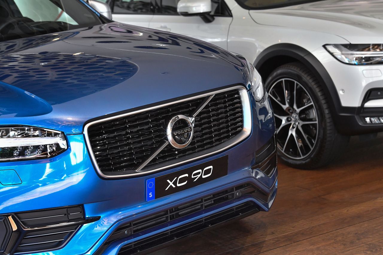 Volvo cars.