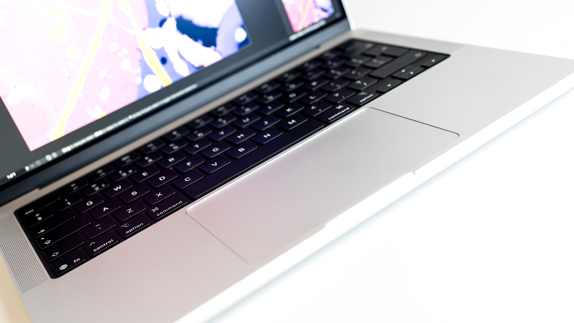 MacBook Pro 14 M5 Max