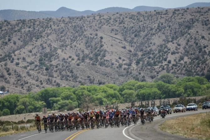 The men's field was all together heading into the feed zone.