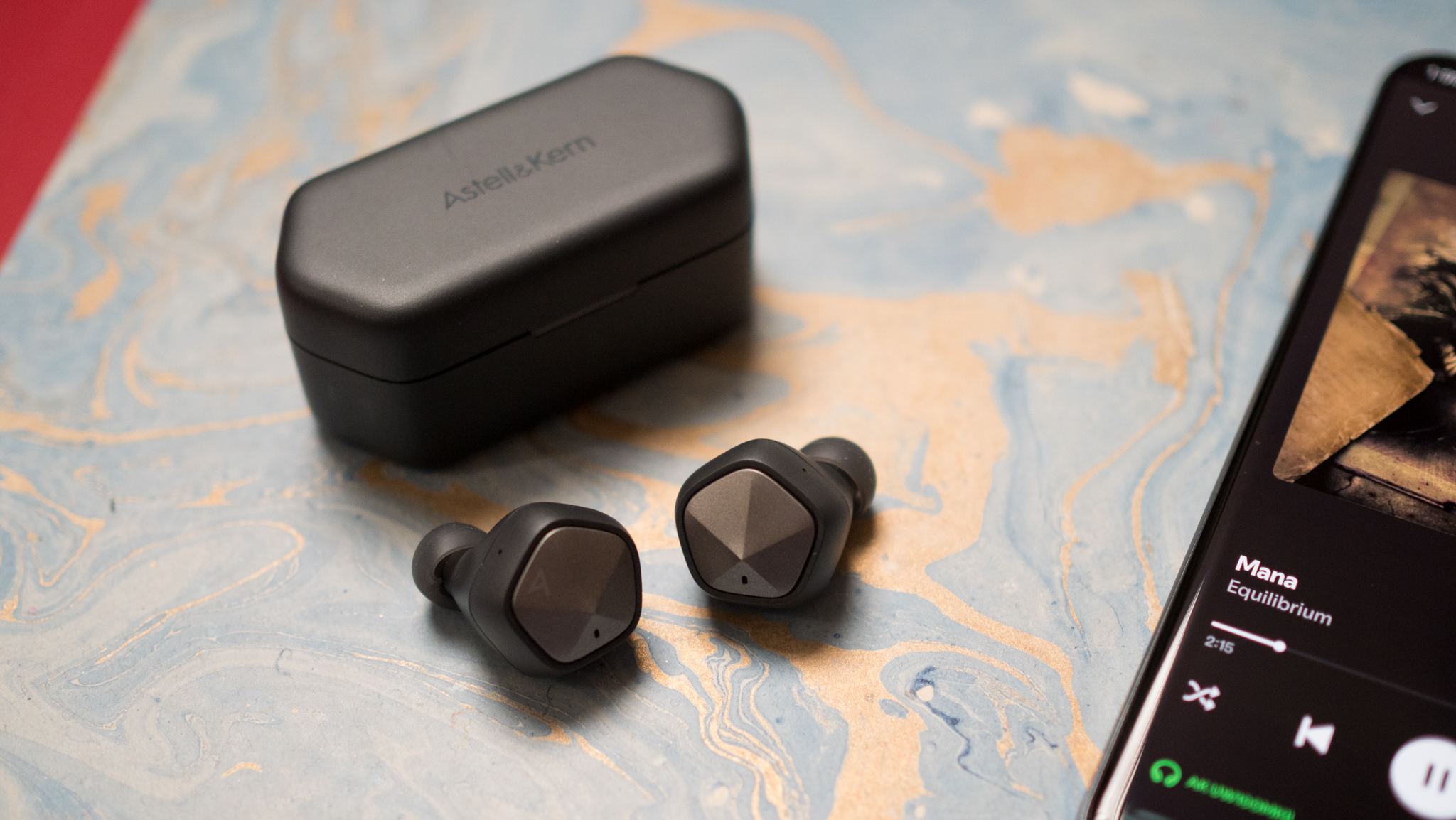 AK UW100 MKII earbuds