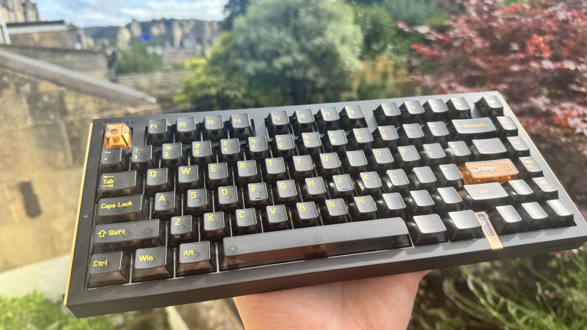 Melgeek Real 81 gaming keyboard outside