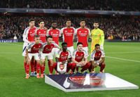 LONDON, ENGLAND - OCTOBER 01: Arsenal team group photo during the UEFA Champions League 2024/25 League Phase MD2 match between Arsenal FC and Paris Saint-Germain at on October 01, 2024 in London, England. (Photo by Catherine Ivill - AMA/Getty Images)