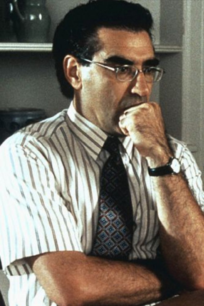 30-bespectacled-characters-on-film-17-1556696040-VxrM-column-width-inline