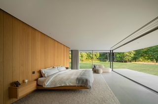 Tour Meadow House, a modernist-inspired home in England | Wallpaper*